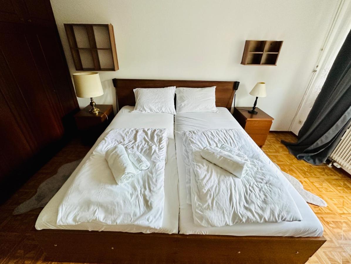 2 Rooms Flat With Balcony, Near Of Center Wien Eksteriør billede