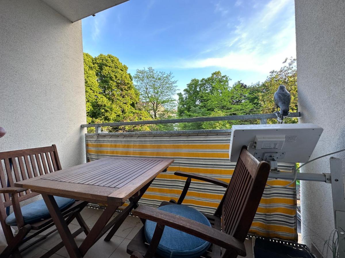 2 Rooms Flat With Balcony, Near Of Center Wien Eksteriør billede